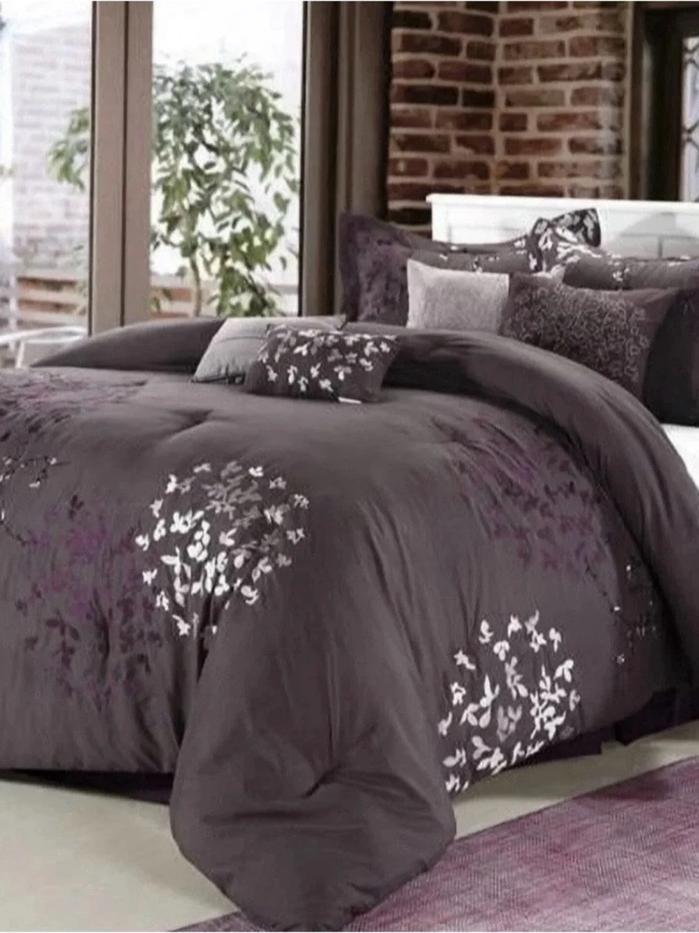 Plum Floral Embroidered Comforter Set - Elegant Purple Comfort